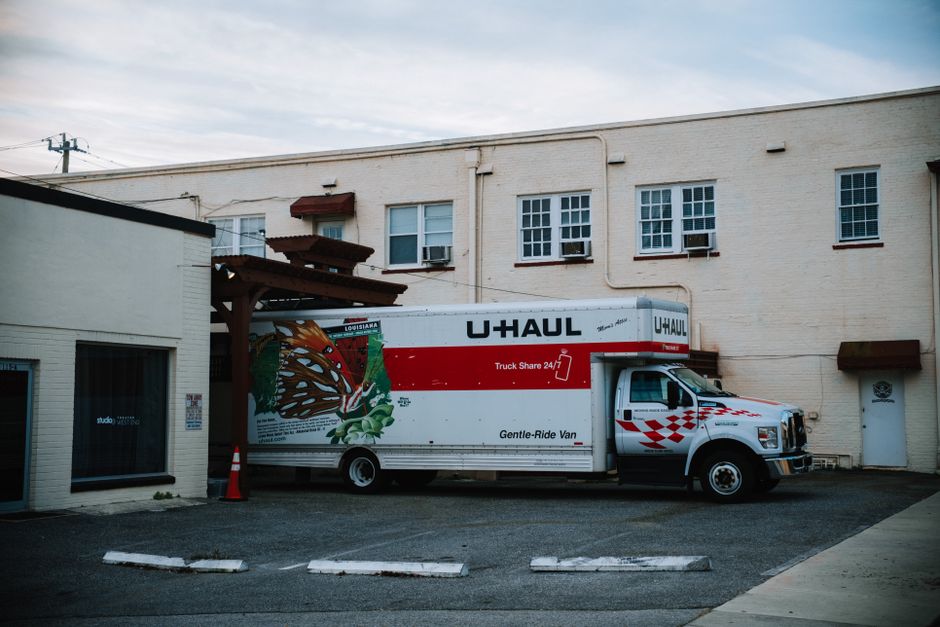 Packing services and moving boxes